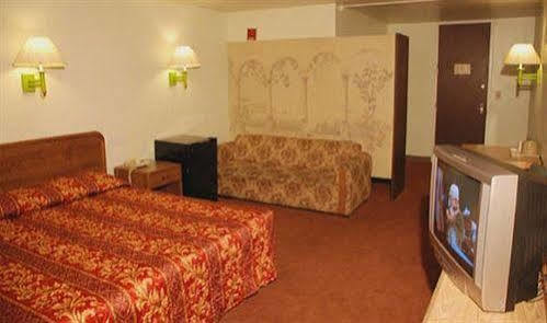 Regency Inn And Suites Болдуин Парк Екстериор снимка